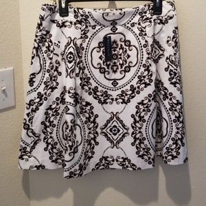 White house black market printed skirt